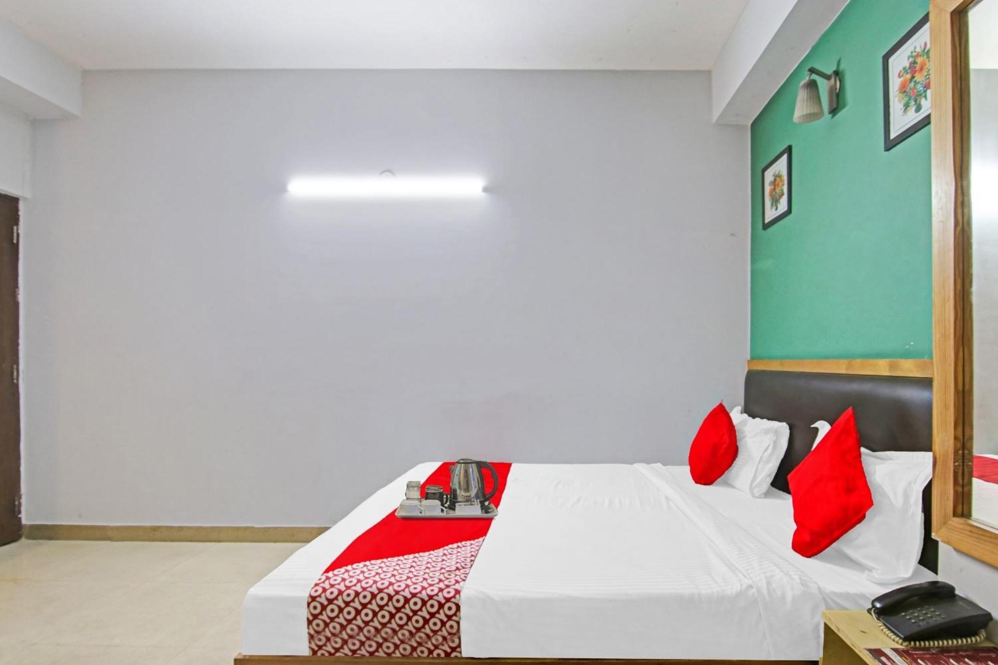 Hotel O Flagship Hotel Metro Star Near Lotus Temple Delhi (National Capital Territory of India) Exterior foto